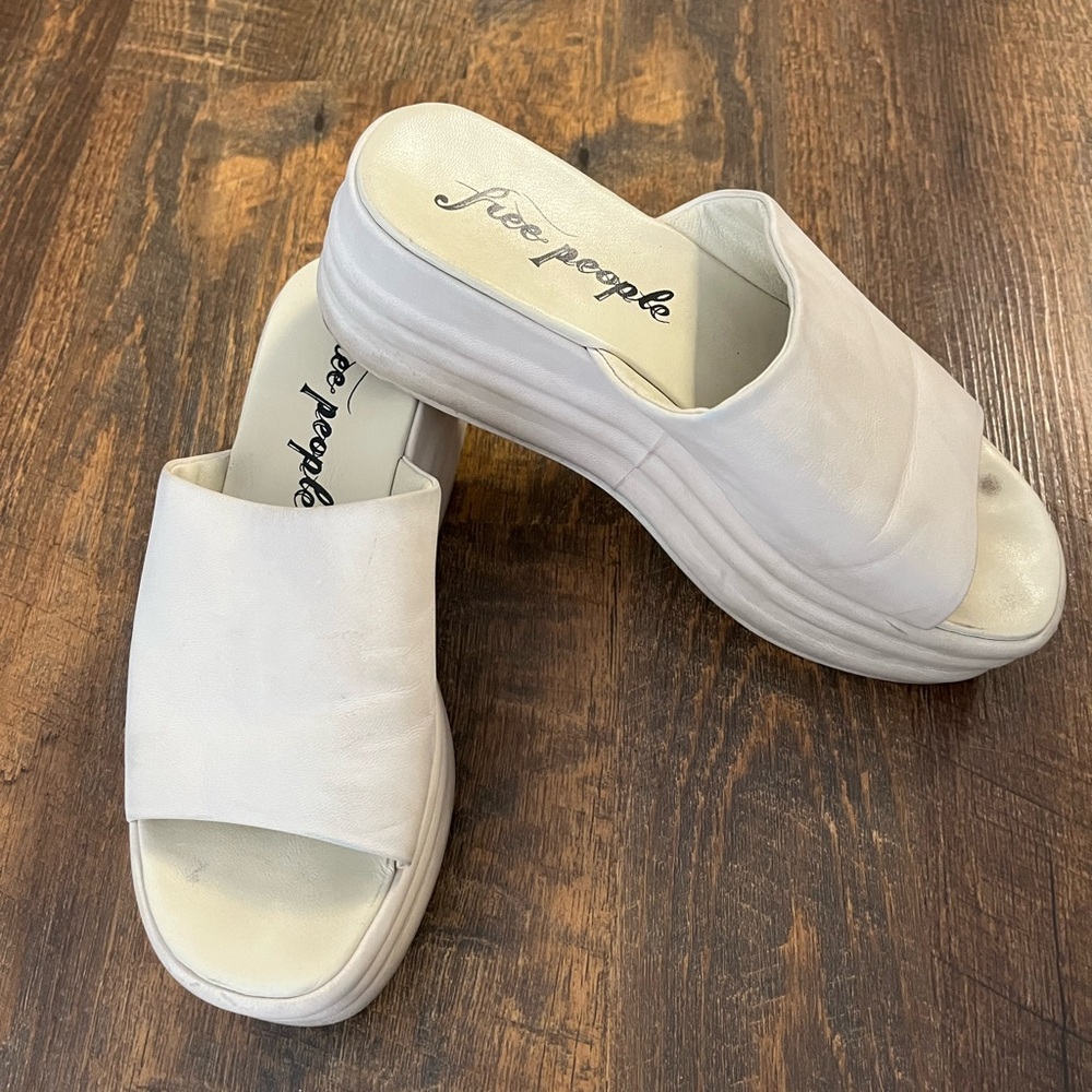 Free People Harbor platforms